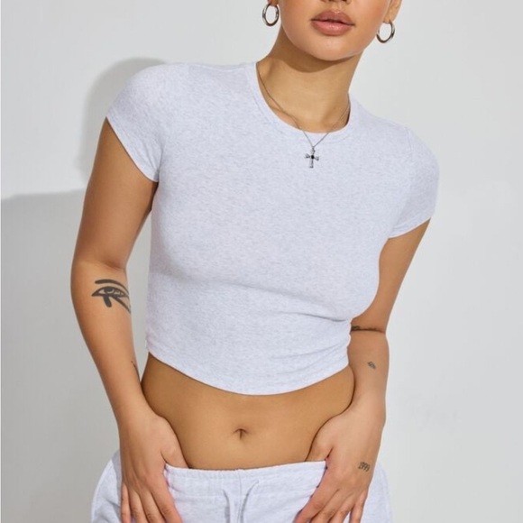 STORMI TEE - Picture 3 of 3